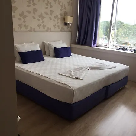 Walk In Hotel Esmirna